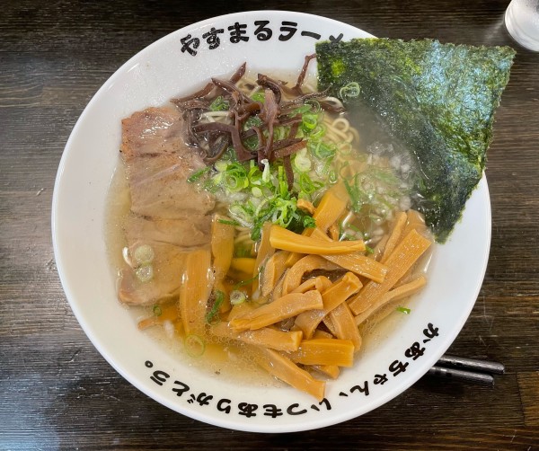 「煮干しラーメン」@やすまるラーメンの写真