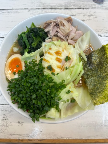 「朝ラー+コマチャ+青ネギ+本日野菜（キャベツ）1050円」@二代目 谷瀬家の写真