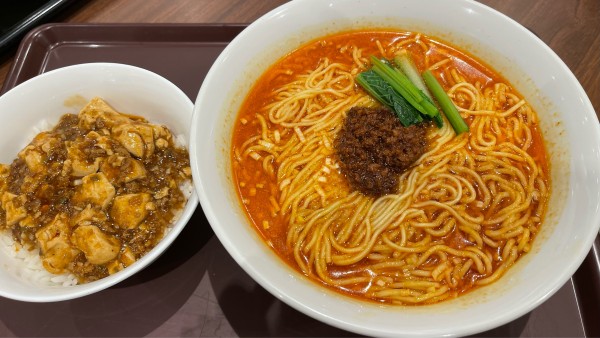 「担々麺＋麻婆丼セット、麺大盛り」@中華の鉄人の写真