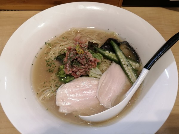 「限定　　つぶ貝そば　　　　1000円」@麺屋Mの写真