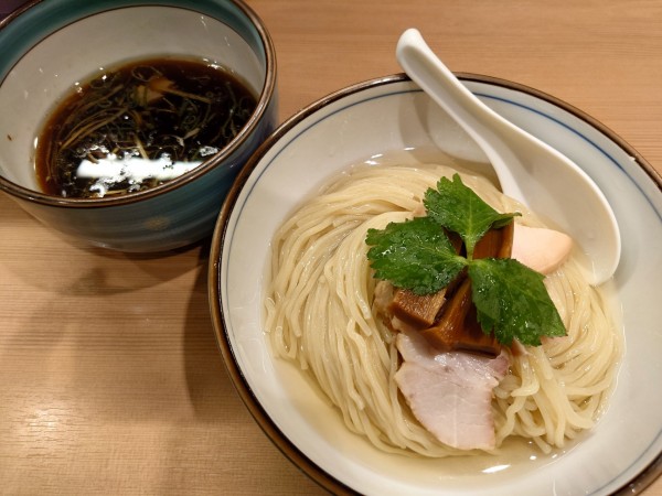 「つけ麺〜濃厚昆布水添え〜(950円)」@らぁ麺 くろ渦の写真