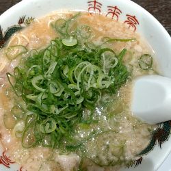こってりラーメン(小)590円税込