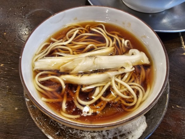 「青森県産国産松茸そば＋濃厚そばなど」@立ち呑み居酒屋 金町製麺の写真