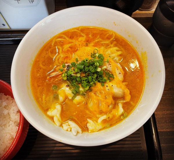 「海鮮出汁チーズラーメン」@担担麺家 たけうちの写真
