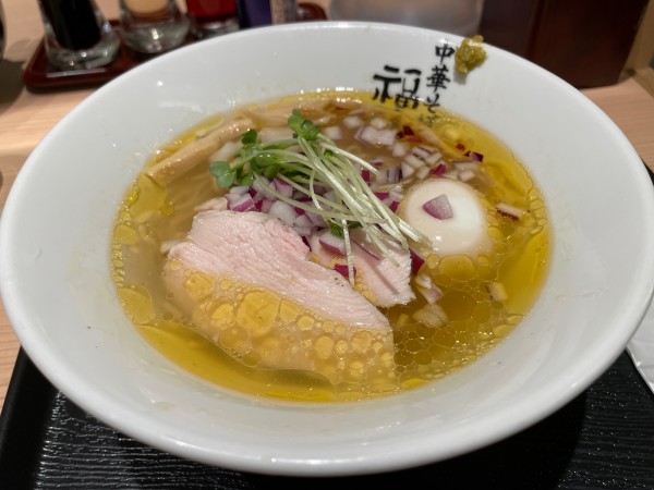 「特製白醤油とりそば」@極上中華そば 福味 東京駅KITTE店の写真