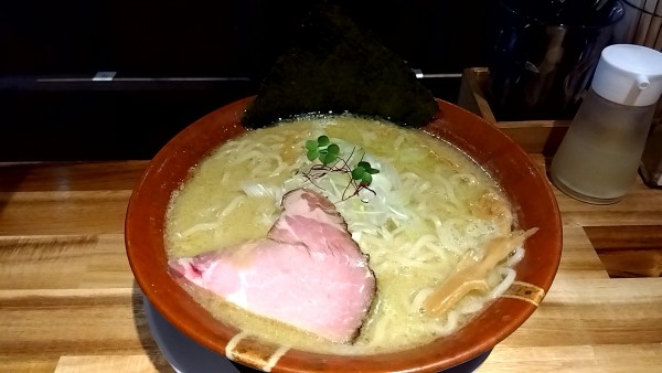 「濃厚牡蠣らぁ麺（９００円）＋大盛り（１５０円）」@麺屋貝夢の写真