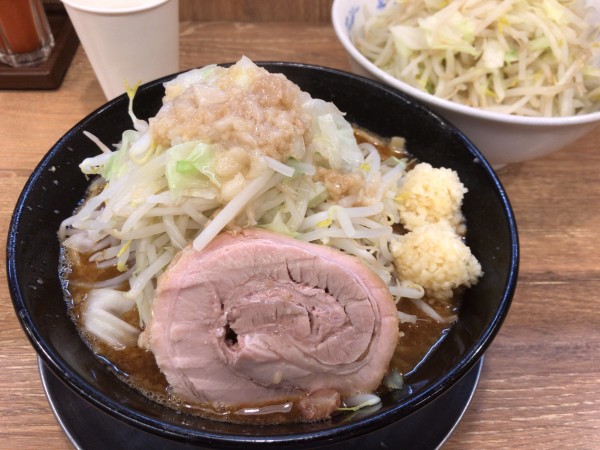 「味噌ラーメン(ニンニク、全部ダブル) 890円」@ジャンクガレッジ 北浦和店の写真