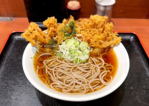 「えのき天そば(460円)」@そば処 めとろ庵 錦糸町店の写真