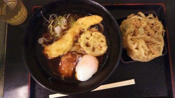 「【秋メニュー】鳥づくしそば、かきあげ（クーポン）」@ゆで太郎 水道橋店の写真