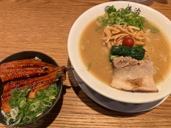 「濃厚醤油らぁ麺+うなぎ丼」@らぁ麺 善治 赤羽店の写真