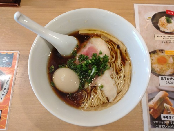 「味玉醤油らぁめん」@らぁ麺 みうらの写真