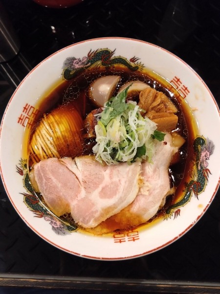 「特製醤油」@トーキョーニューミクスチャーヌードル 八咫烏 CHIKARABOの写真