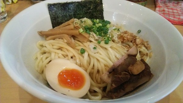 「油そば 880円」@魂麺の写真