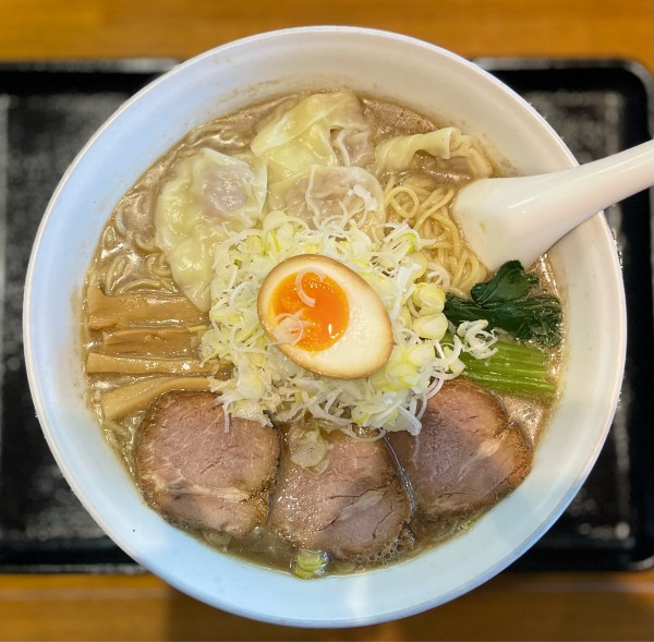 「いぶきそば(大)、長ねぎ、チャーハン(小)」@中華そば 一颯の写真