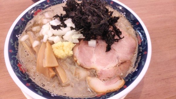 「ニボガッツ　塩　大盛」@凌駕 IDÉAの写真