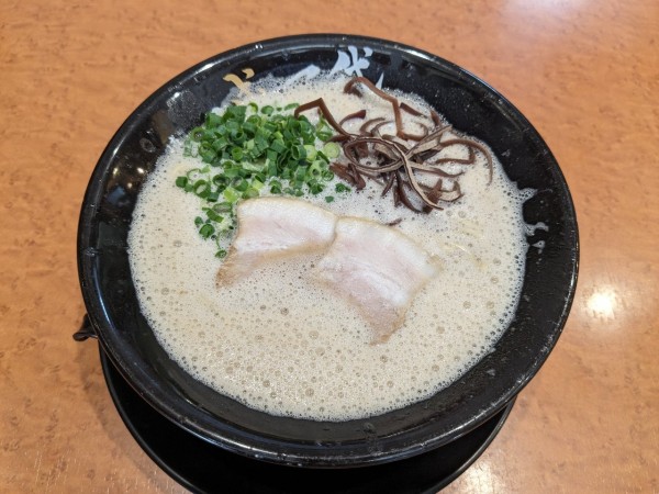 「ラーメン750円」@博多一成一代の写真