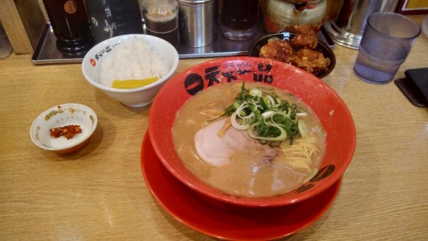 「こってり唐揚げ定食」@天下一品 総本店の写真