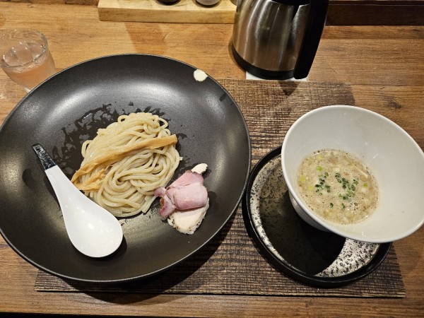 「つけ蕎麦濃厚」@蜂と蝶の写真