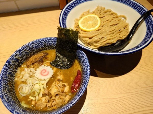 「カレーつけ麺(麺少なめ、980円)」@狼煙 浦和店の写真