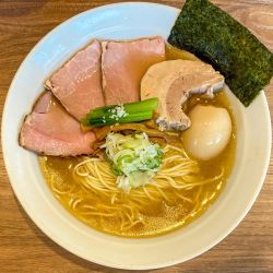 特肉中華そば（細麺・塩）¥1,150