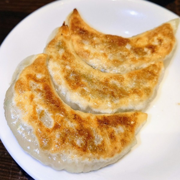 「半餃子」@麻布ラーメン 麻布十番店の写真