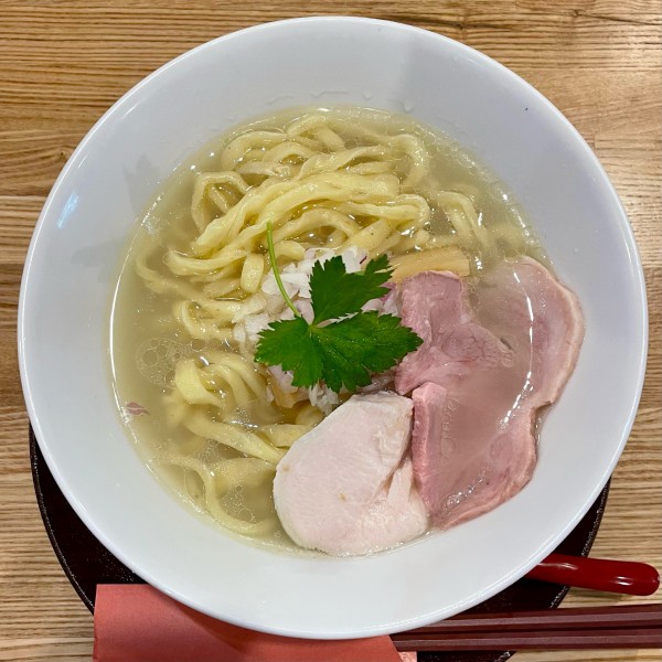 「しなそば(白だし)大盛り」@手打ち正麺 Hachimitsuの写真