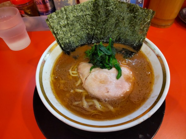 「ラーメン＋のり」@家系ラーメン 裏大輝家 青物横丁店の写真