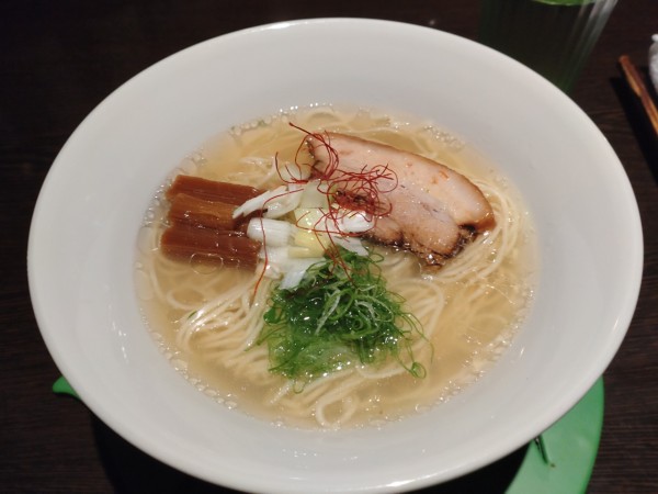 「しおらぁめん900円」@仙臺 くろくの写真