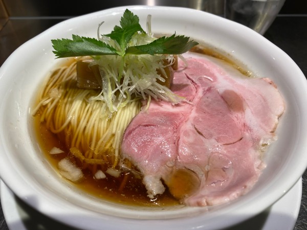 「醤油そば（中）」@成城青果の写真