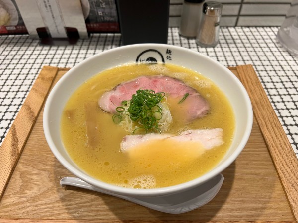 「鶏白湯」@麺処 虵の目屋の写真