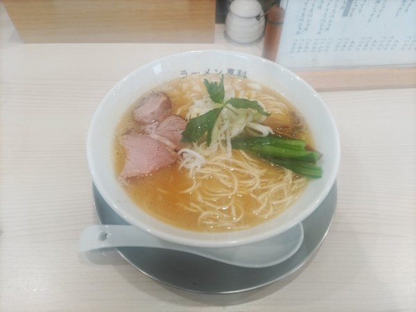 「醤油こってり」@ラーメン専科 竹末食堂の写真