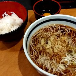 かけそば（朝ごはんのセットとして）