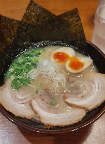 「あご塩らーめん」@博多とんこつラーメン わ蔵 御徒町店の写真