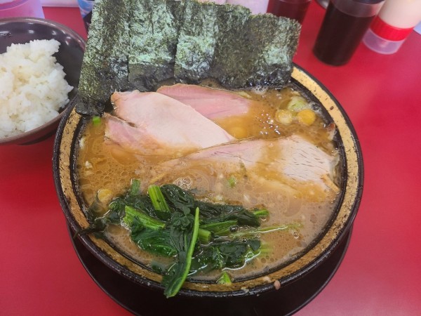 「チャーシュー麺+小ライス」@家系ラーメン 王道 いしいの写真