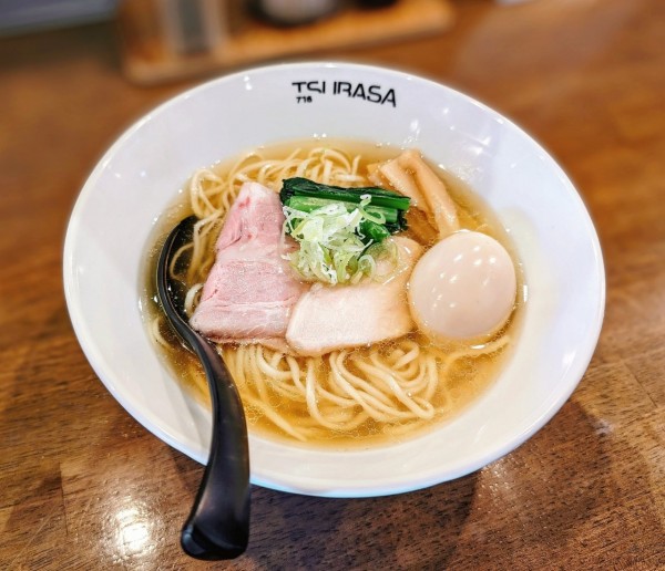 「鶏中華」@ラーメン翼の写真