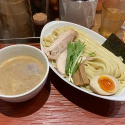 鶏白湯つけ麺・特盛４００g（１０００円）