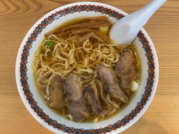 「鶏チャーシュー麺(醤油)大盛(910円+140円)」@中華そば 嘉一 本店の写真