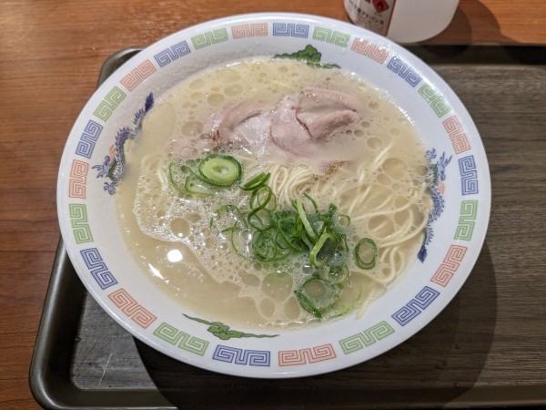 「バリカタラーメン290円」@博多ラーメン はかたや 川端店の写真