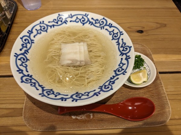 「豚そば750円」@豚そば 月や 大名店の写真