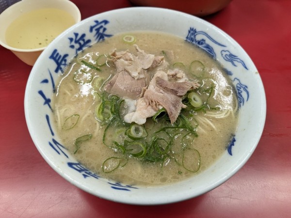「ラーメン700円」@元祖ラーメン 長浜家の写真