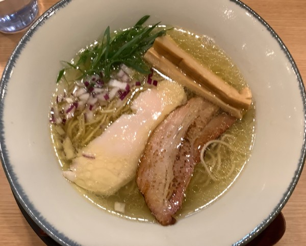 「塩ラーメン」@横浜淡麗らぁ麺 川上の写真