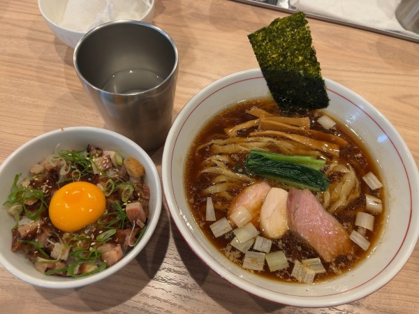 「手揉み中華そば（醤油）900円」@麺処 にし尾の写真