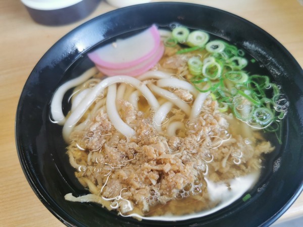 「かしわうどん」@博多ホームうどんの写真