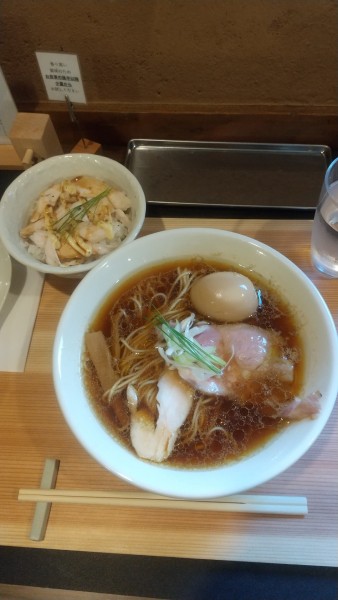「味玉醬油らぁ麺1100円」@麺しかのの写真