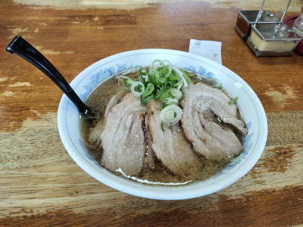 「4枚チャーシュー塩 980円」@室蘭ラーメン 八屋 本店の写真