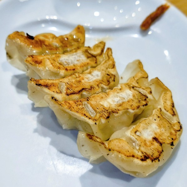 「博多ひとくち餃子 ハーフ」@一風堂 浜松町スタンドの写真