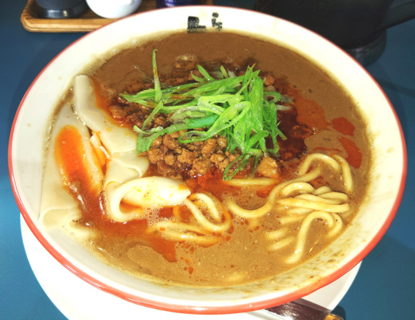 「ピリピリ味噌タンタン ￥980」@らーめん よし丸の写真