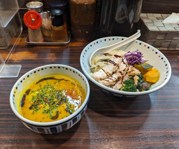 「ハロウィ〜ング麺deパンプキンつけ麺」@らー麺 あけどやの写真