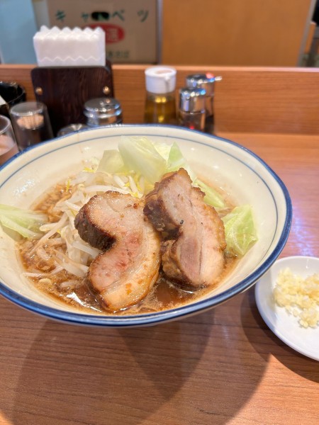 「醤油とんこつ　880円」@らーめん勇の写真