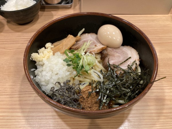 「味噌油そば+味玉」@麺屋 あびすけ 武蔵新城店の写真